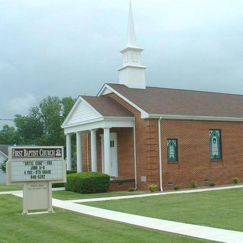 Estill Springs First Baptist Church - Estill Springs, Tennessee
