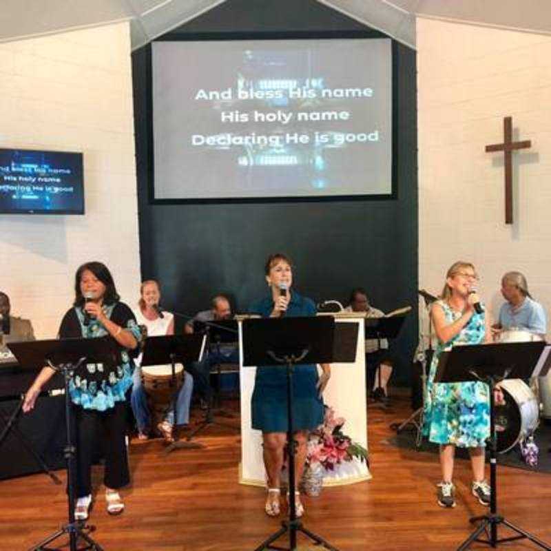 Sunday worship at Naalehu Assembly of God