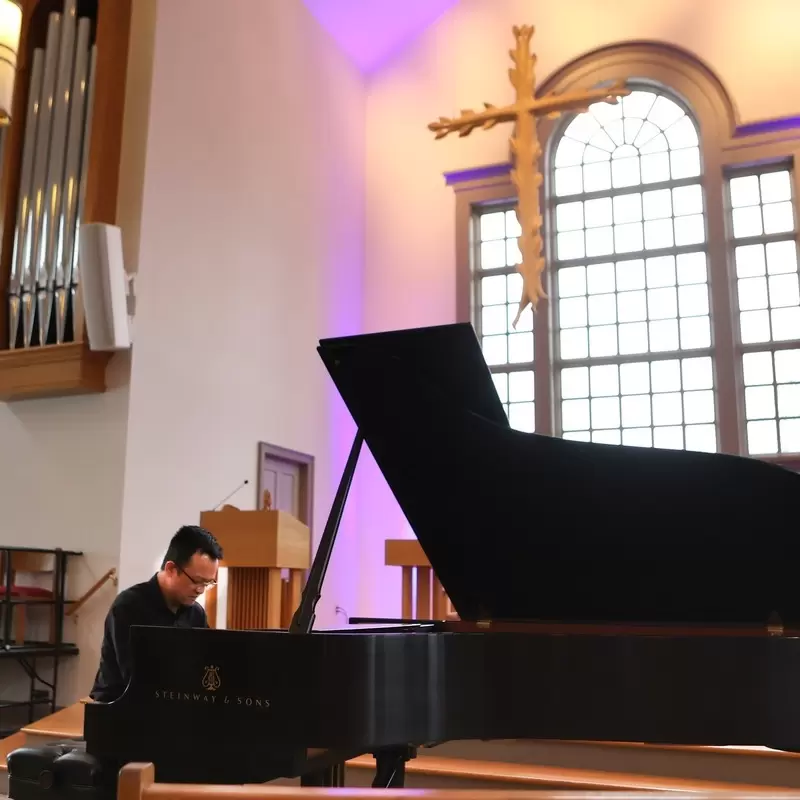 CWR Concert Series with pianist and Steinway Artist Andrew Le