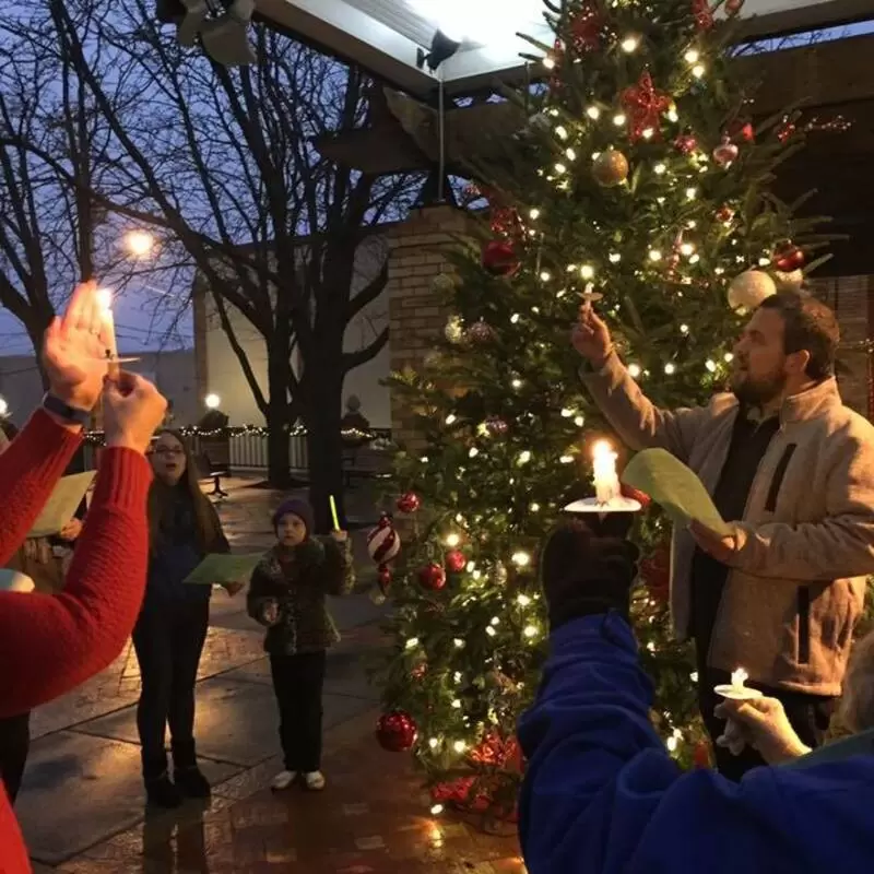 Christmas Eve Carols by Candlelight 2016