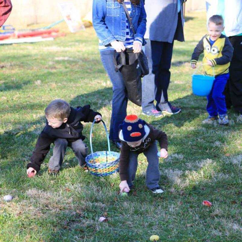 Easter  Egg Hunt 2015 at Bluff Creek