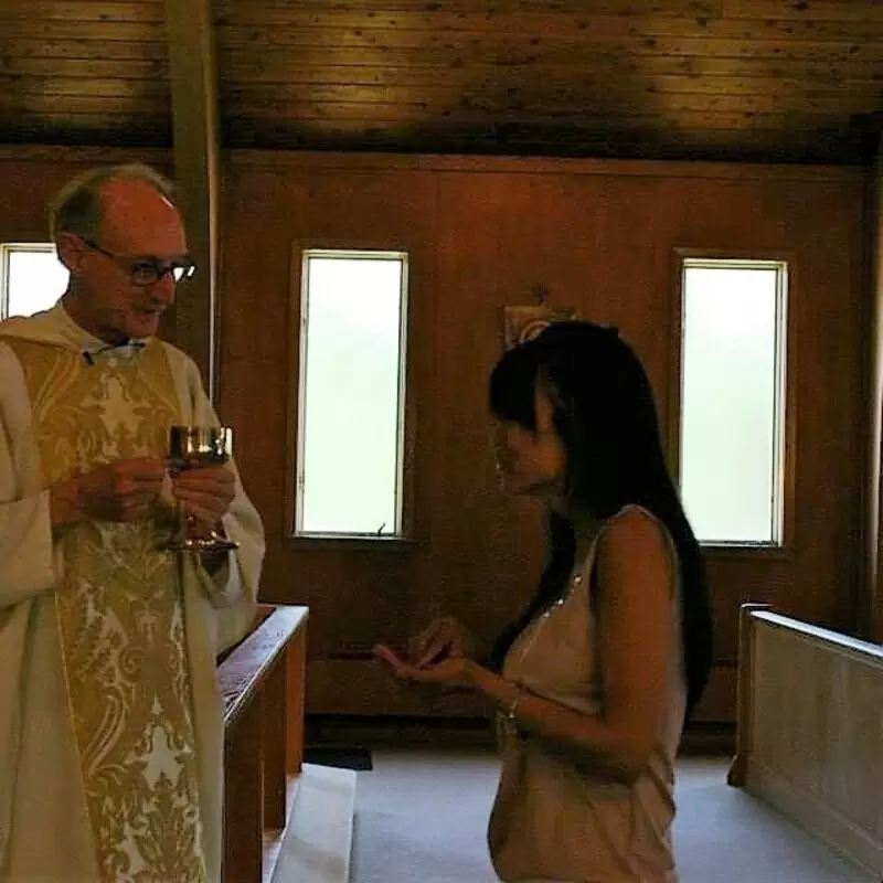 Receiving the Blood of Christ