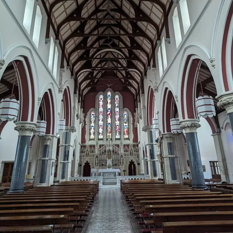 St. James' Church interior - photo courtesy of Elk Hunter