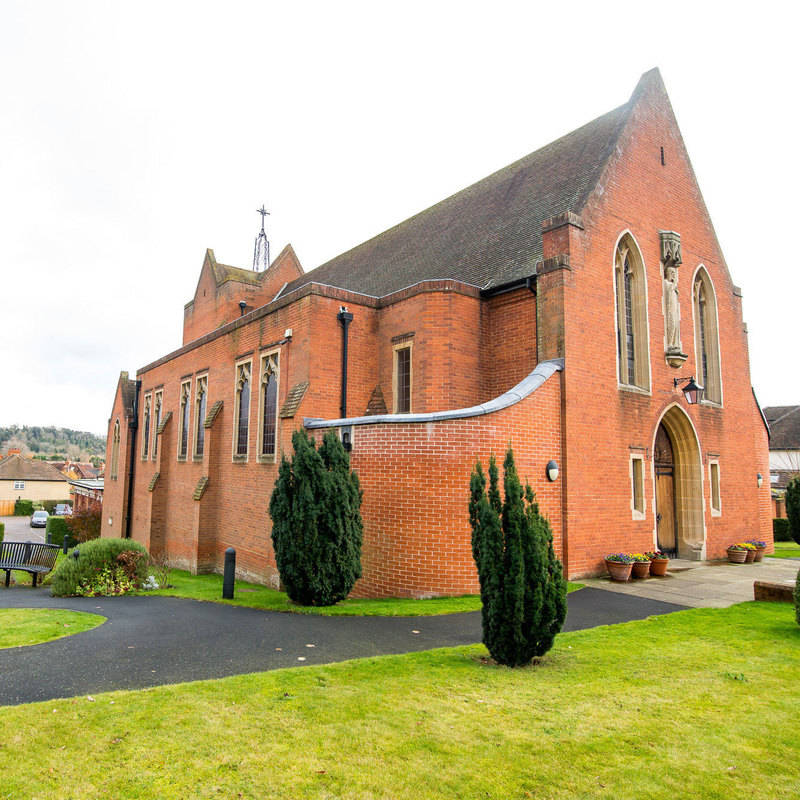 Sacred Heart - Henley-on-Thames, Oxfordshire