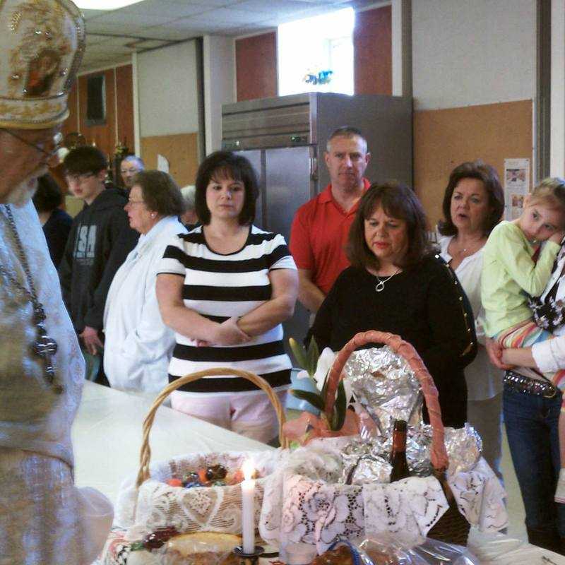 Basket Blessing by the RIght Reverend Protopresbyter Nestor Kowal