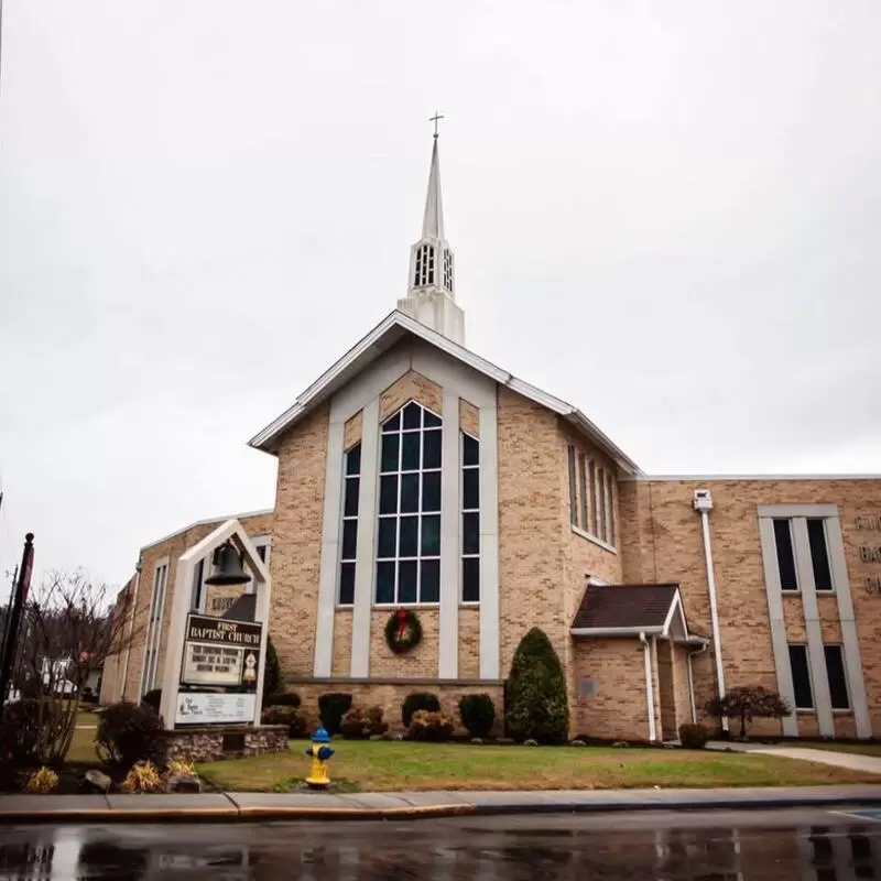 Dayton First Baptist Church - Dayton, Tennessee