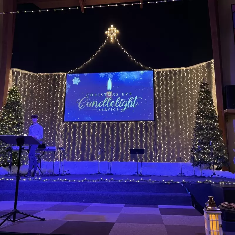 Christmas Eve Candlelight Service