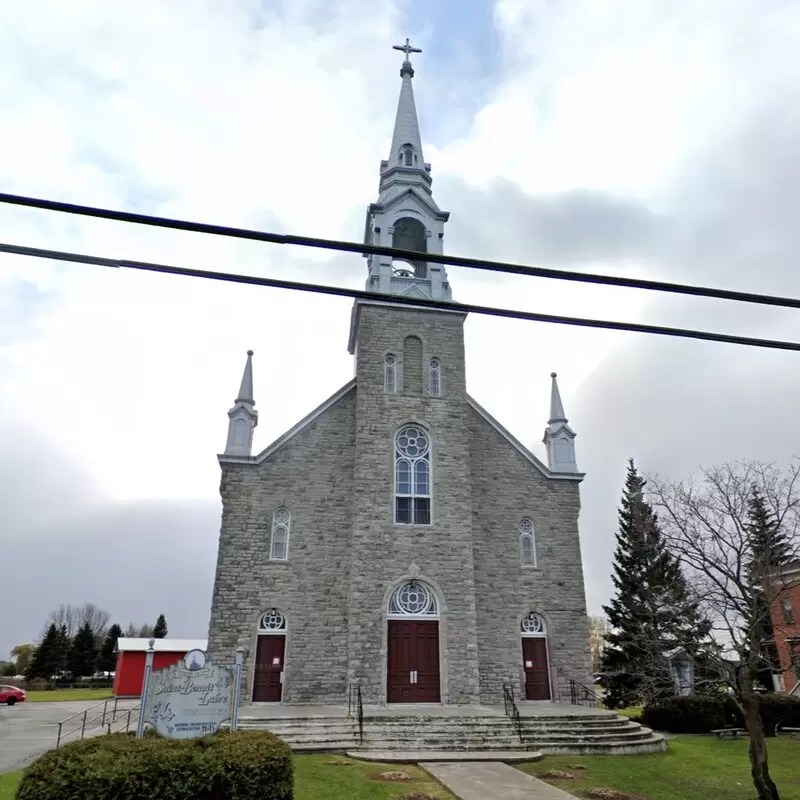 Eglise de Saint-Benoit-Labre - Wendover, Ontario