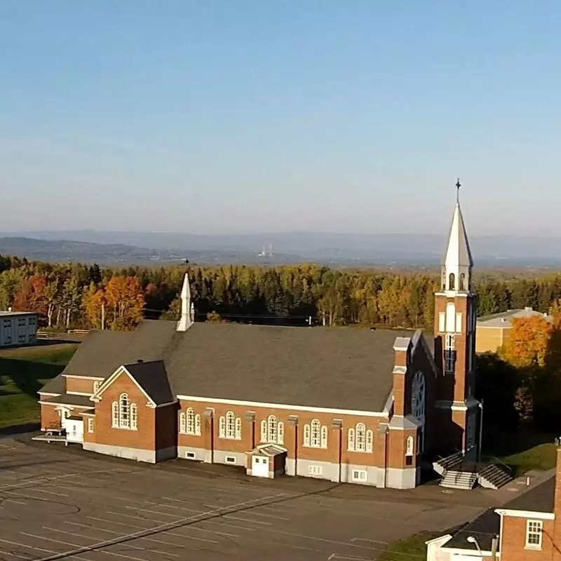 Eglise de Saint-Benoit Balmoral - photo courtesy of François Foulem