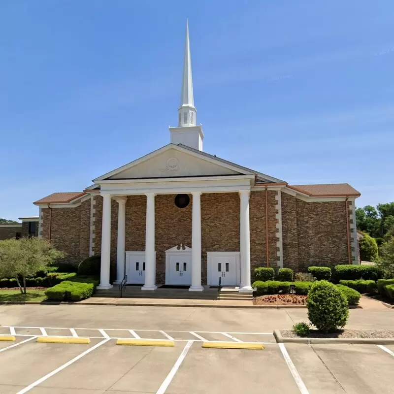 Colonial Hills Baptist Church - Tyler, Texas