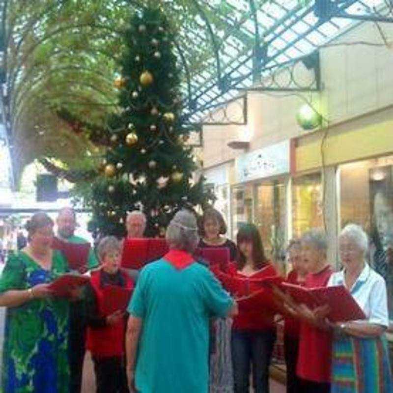 The Choir singing Carols at Burnside