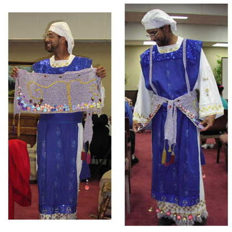 The Garments of the High Priest - the Tunic and Sash