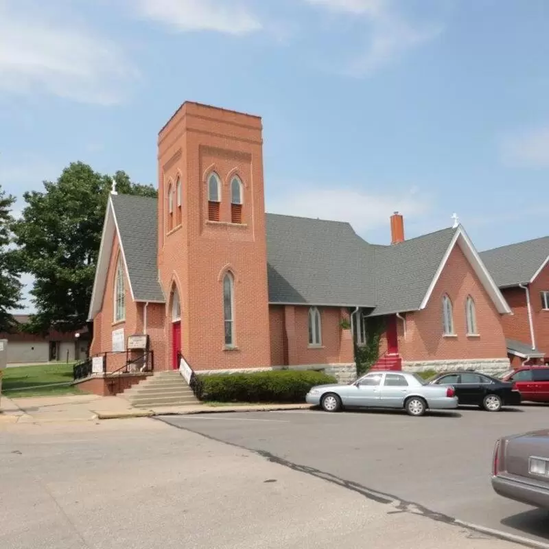 St. Thomas' Episcopal Church Falls City NE - photo courtesy of James Lytton