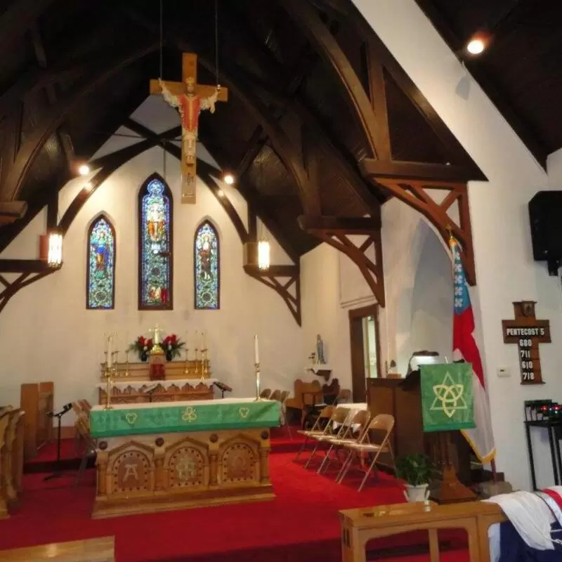 St. Thomas' Episcopal Church interior - photo courtesy of James Lytton