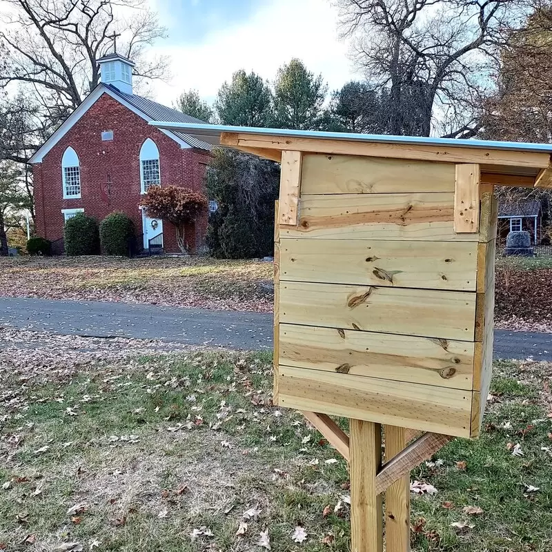 COOL SPRING UMC NOW HAS A LITTLE FOOD PANTRY!