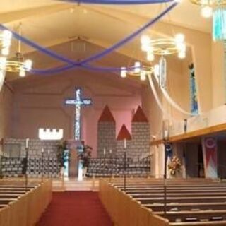 Inside Redeemer Lutheran Church Ontario California