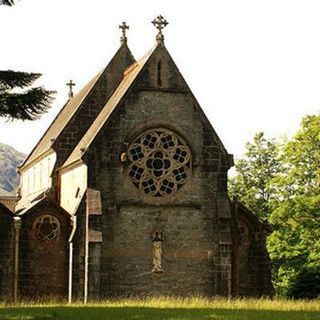 St Mary & St Finnan Fhionnainn, Highland