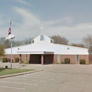 Hewitt Community Church Hewitt, Texas