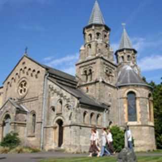 Holy Trinity - Claygate, Surrey