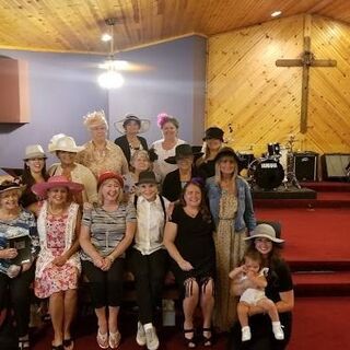 2018 Ladies Hat Day