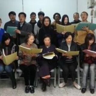 Greater Taipei Church of Christ Taiwan singing 我的神我要敬拜你 Oh Lord I Worship You