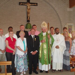 Jack Kenny Receives the St David Medal from Bishop Burns