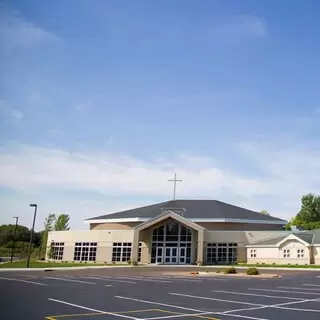 Living Hope Lutheran Church - Shakopee, Minnesota