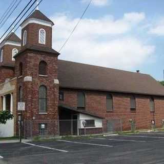 Saint George Orthodox Church - Sault Ste. Marie, Michigan