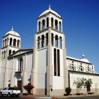 Nuestra Senora de Loreto y San Antonio de Padua Parroquia - Mexicali, Baja California