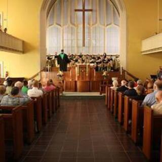 Sunday worship at FUMC Lake Charles