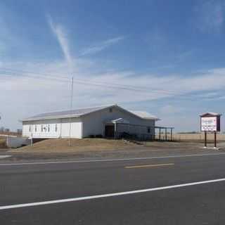 CrossRoads Baptist Church - Girard, Kansas