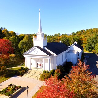 Newtown Congregational UCC Newtown CT - photo courtesy of Julie vanderKroef