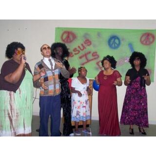 Ellis Temple Praise Team singing the Jesus in me at a Youth 70's Night