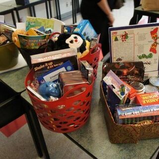 Christmas Basket Making