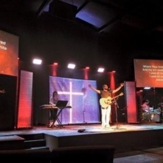 Sunday worship at Vermilion campus