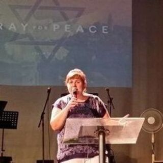 Carol Prater sharing her heart for Israel