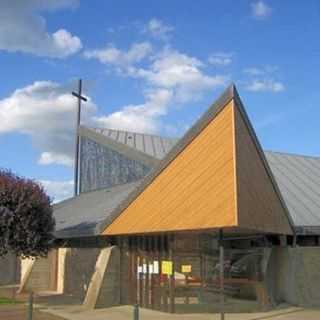 Sainte Bernadette De La Louviere - Rambouillet, Ile-de-France