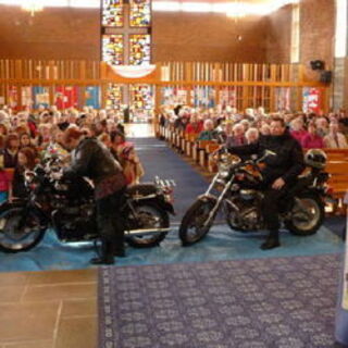 Bonnets and Bikes - Easter Sunday 2013