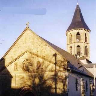 Eglise Saint-roch (saint Lothaire) A Neuf-eglise - Neuf Eglise, Auvergne