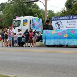 Chisholm Trail Roundup Parade 2014- Fishers of Men