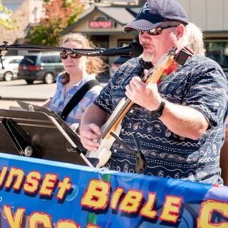 Duck Daze Parade 2016