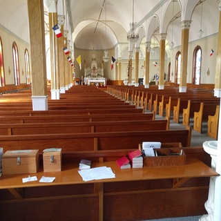 Eglise de Saint-Michel interior - photo courtesy of Clifford Le Blanc