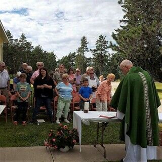 Mass in the Grass 2016