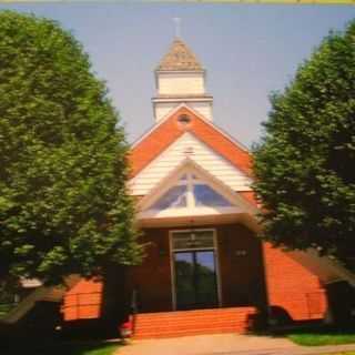 Longtown United Methodist Church - Yadkinville, North Carolina