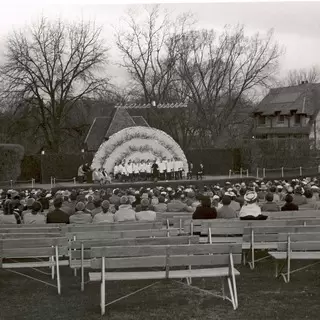 1956 Easter service at the Unity Village Amphitheater