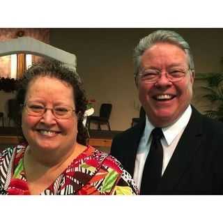 Lead Pastor Gary and Marilyn Weik