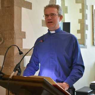 Vicar Revd Stephen Liley