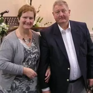 Peter & Angela minto