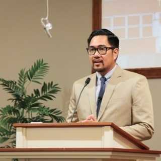 Senior Pastor Hernan Hullana