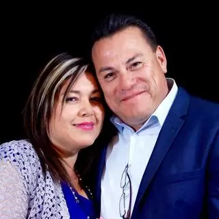 Pastores Jesus y Lucy Vargas